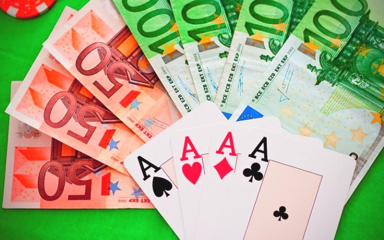 как вывести деньги с игры в покер